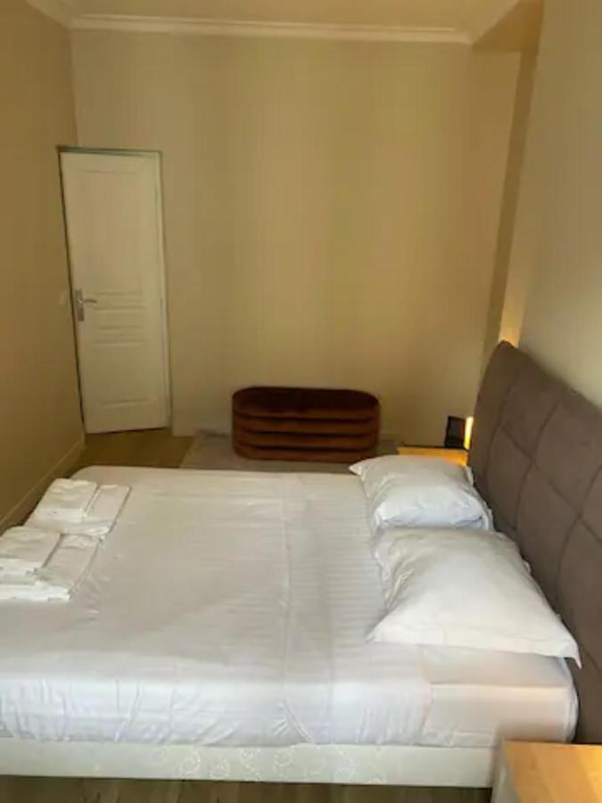 Saint Martin Family Apartment Париж Екстер'єр фото