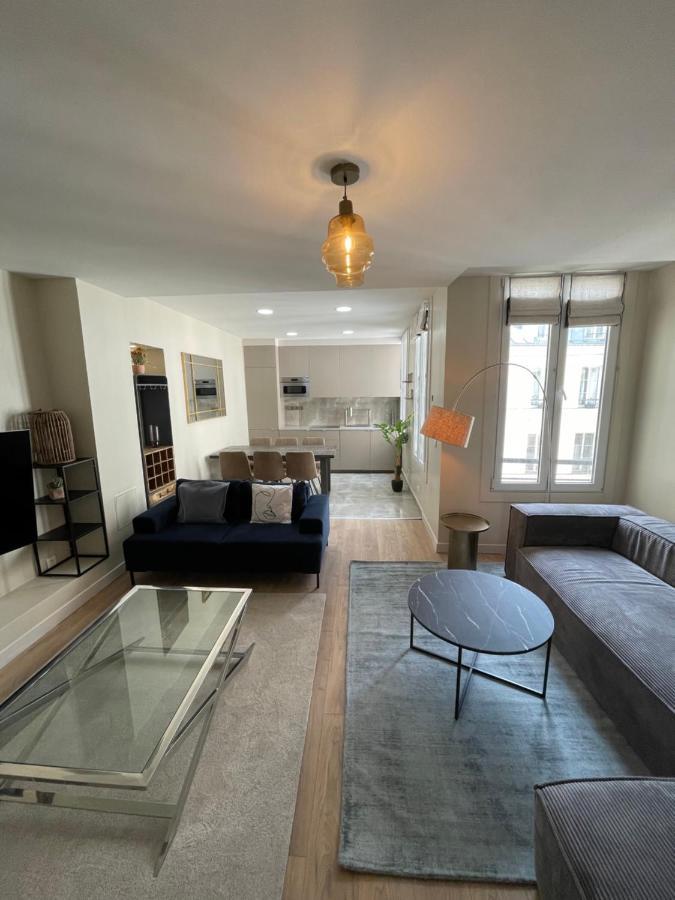Saint Martin Family Apartment Париж Екстер'єр фото