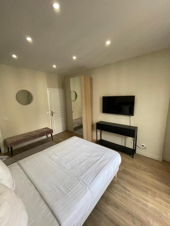 Saint Martin Family Apartment Париж Екстер'єр фото